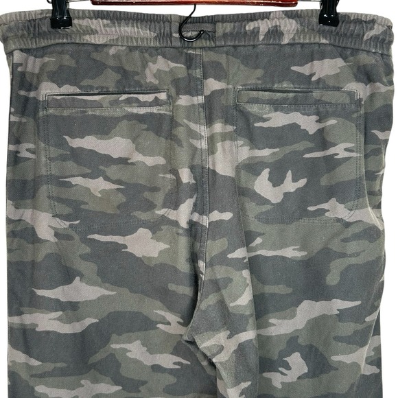 ATHLETA Farallon Jogger Drawstring Waistband Green Camo Women's 12 Large Pants - Picture 10 of 10